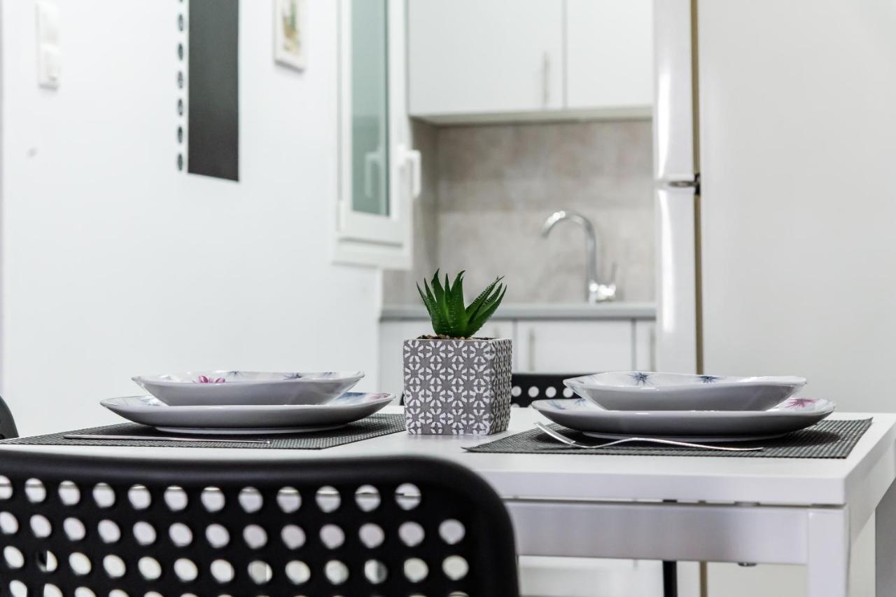 Minimalistic Apartment Petros Heraklion Exterior foto
